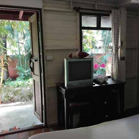 Smile House Guesthouse Chiang Mai Buitenkant foto