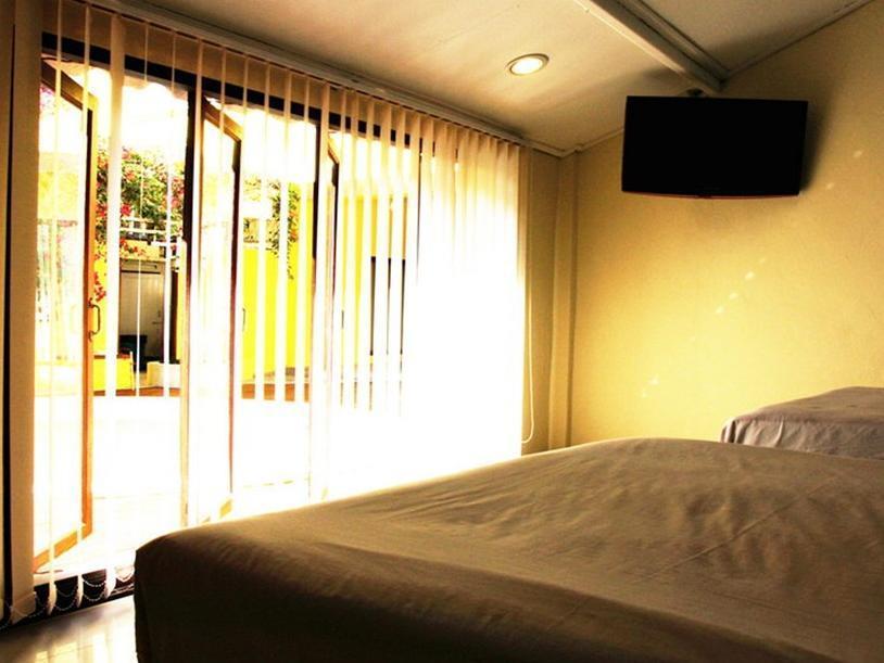Smile House Guesthouse Chiang Mai Buitenkant foto