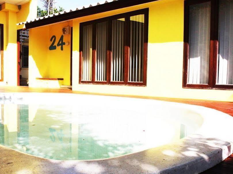 Smile House Guesthouse Chiang Mai Buitenkant foto